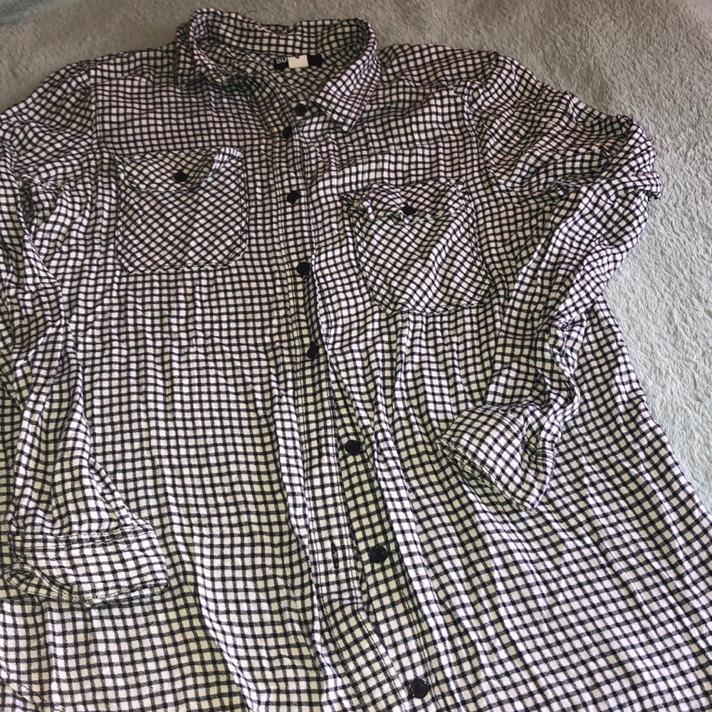 💜Super soft button down from BDG